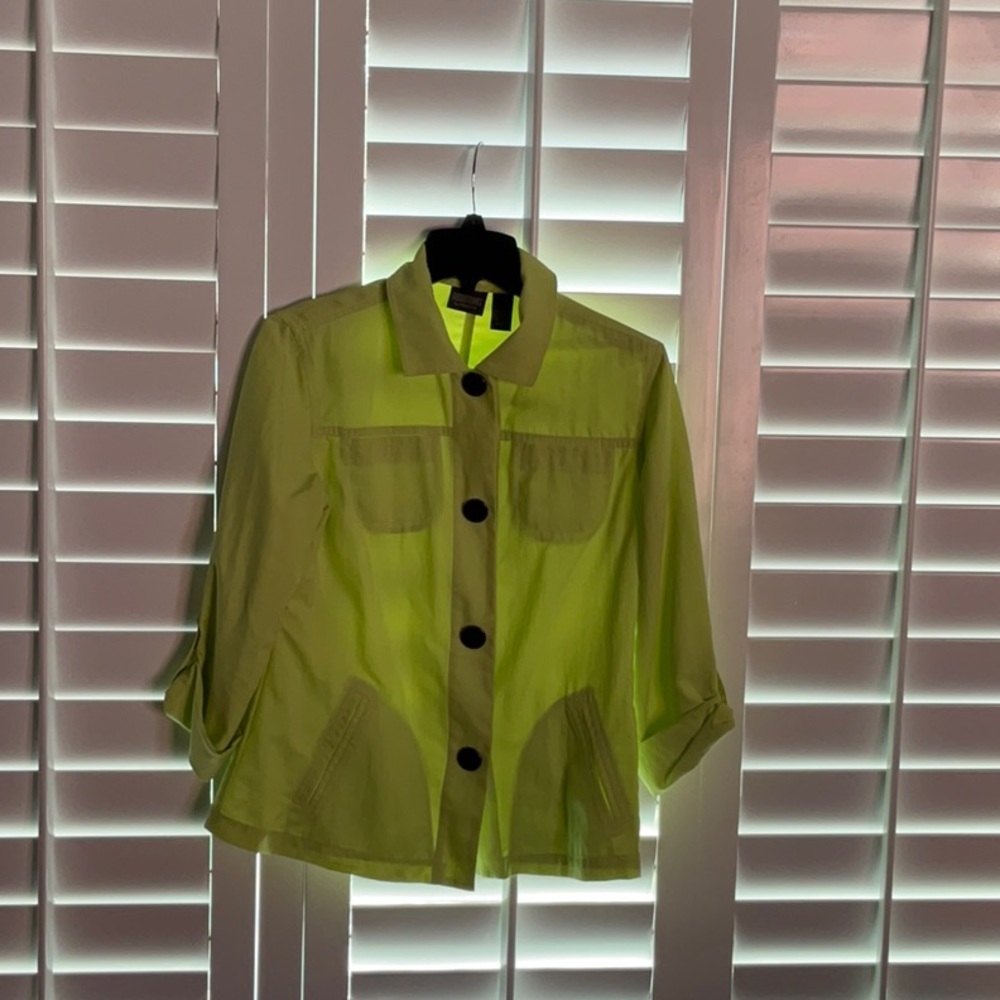 Lightweight jacket
